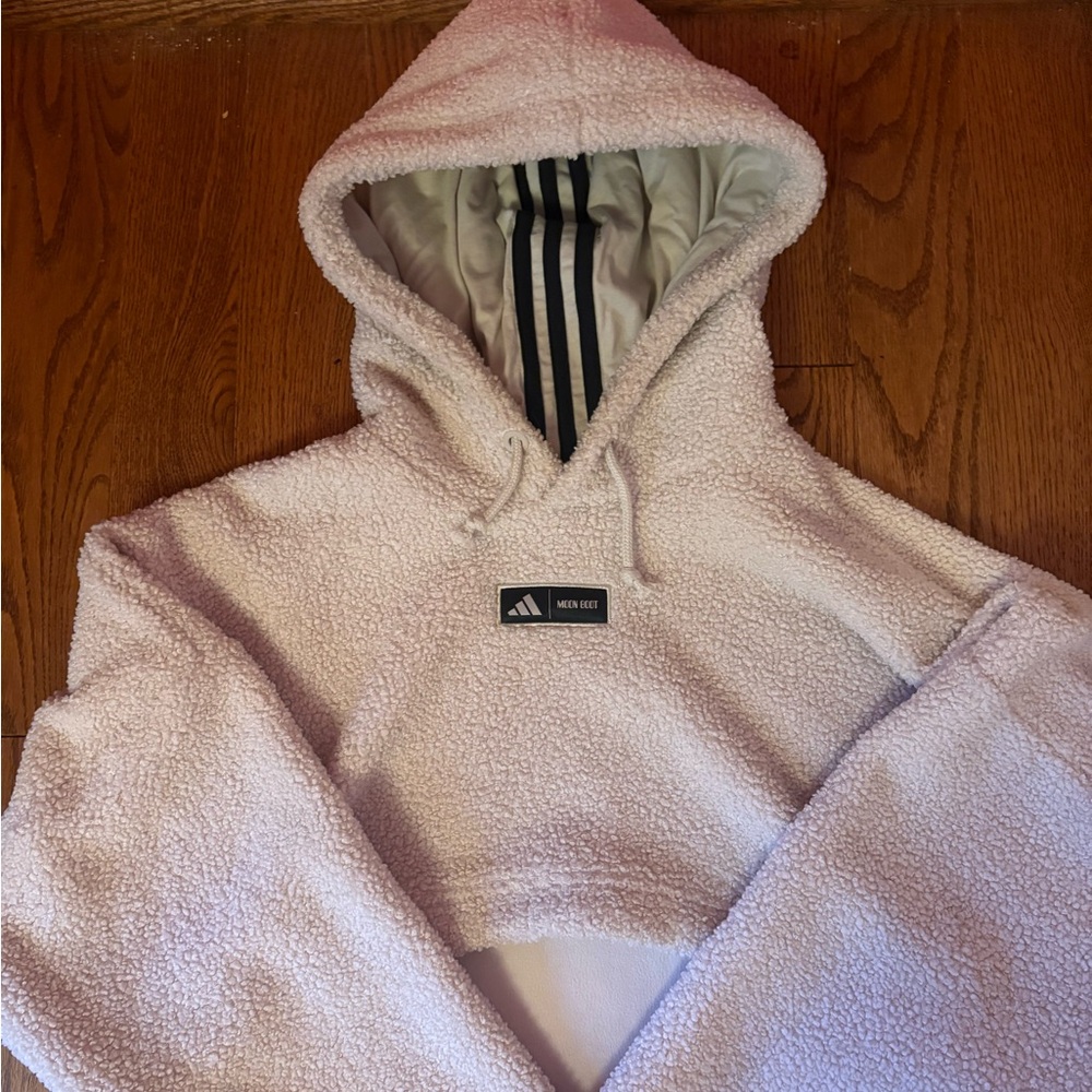 Moon Boot x Adidas cropped hoodie!